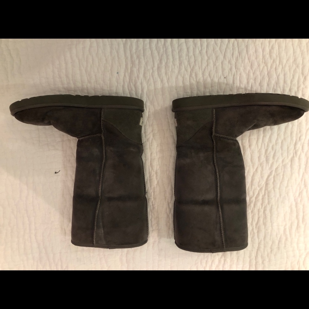Size 9 grey UGG tall boots